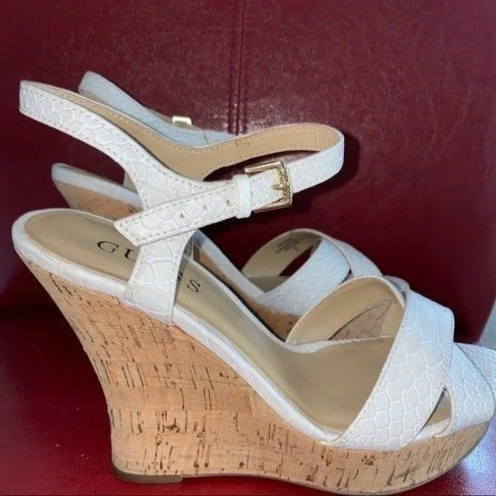 Guess Platform Wedge Sandals Size 7